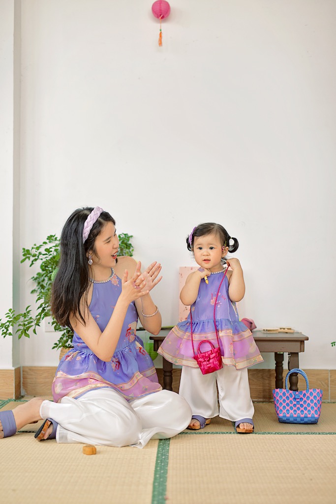 Sumire Store Áo yếm xòe organza Hoa Niên Ca - Tím