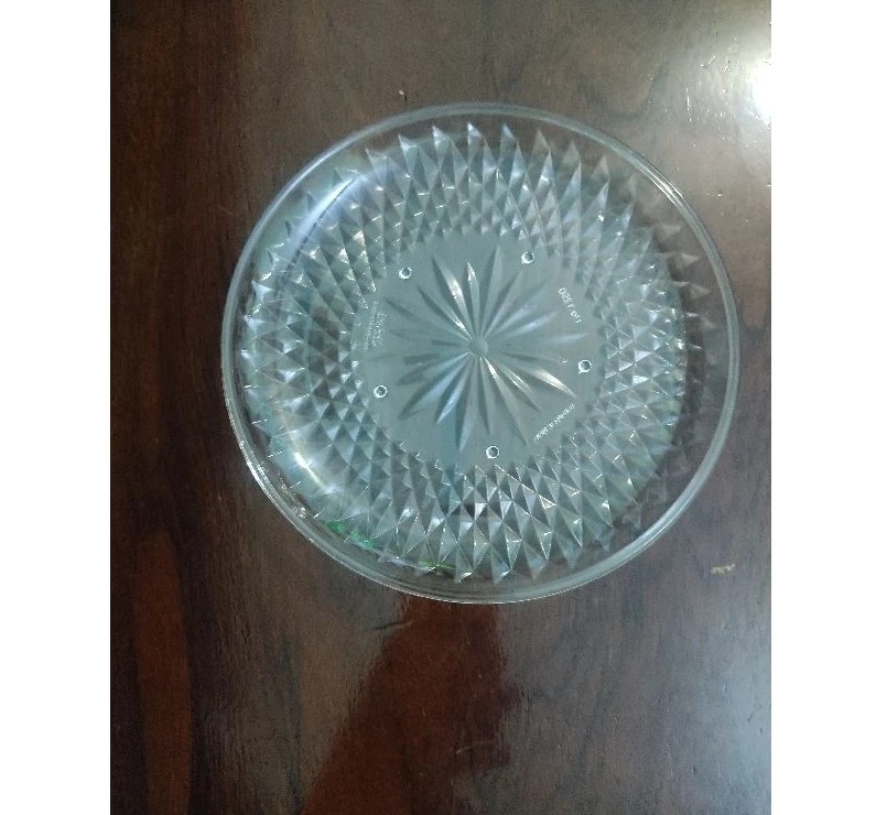 Đĩa nhựa trong suốt đường kính 25cm