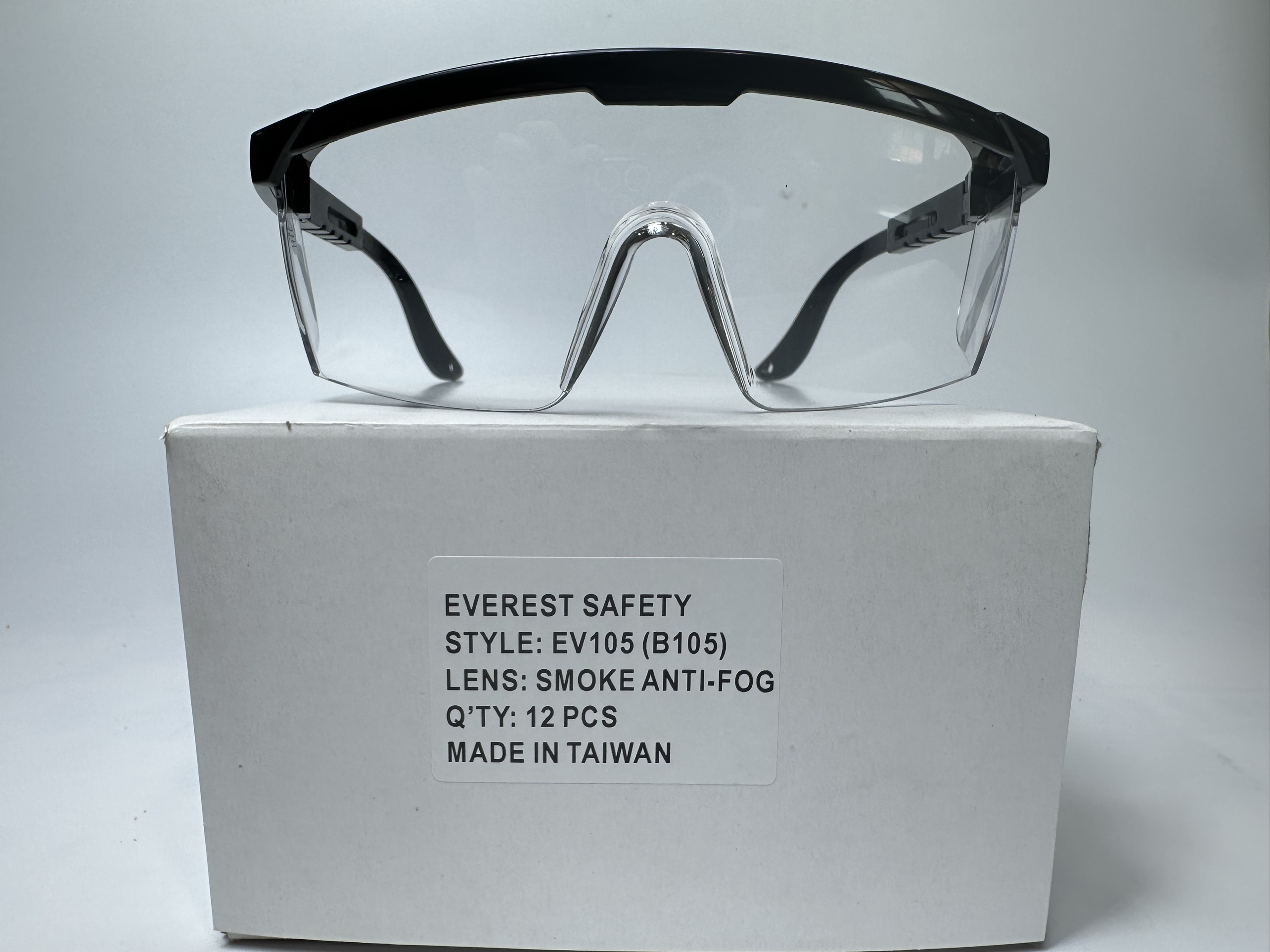 Kính Bảo hộ lao động Everest Safety EV105 Chống bụi, Chống đọng hơi nước, Chống trầy xước, Chống tia UV