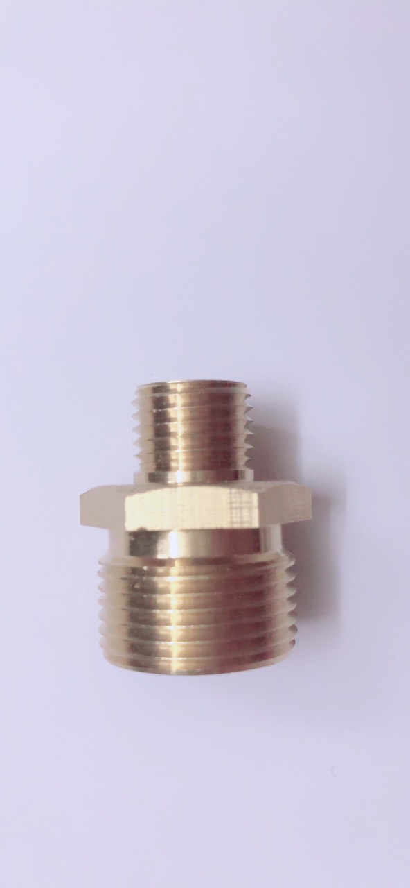 Nối Chuyển Ren Ngoài 22mm Sang Ren Ngoài 13mm Bằng Đồng Thau