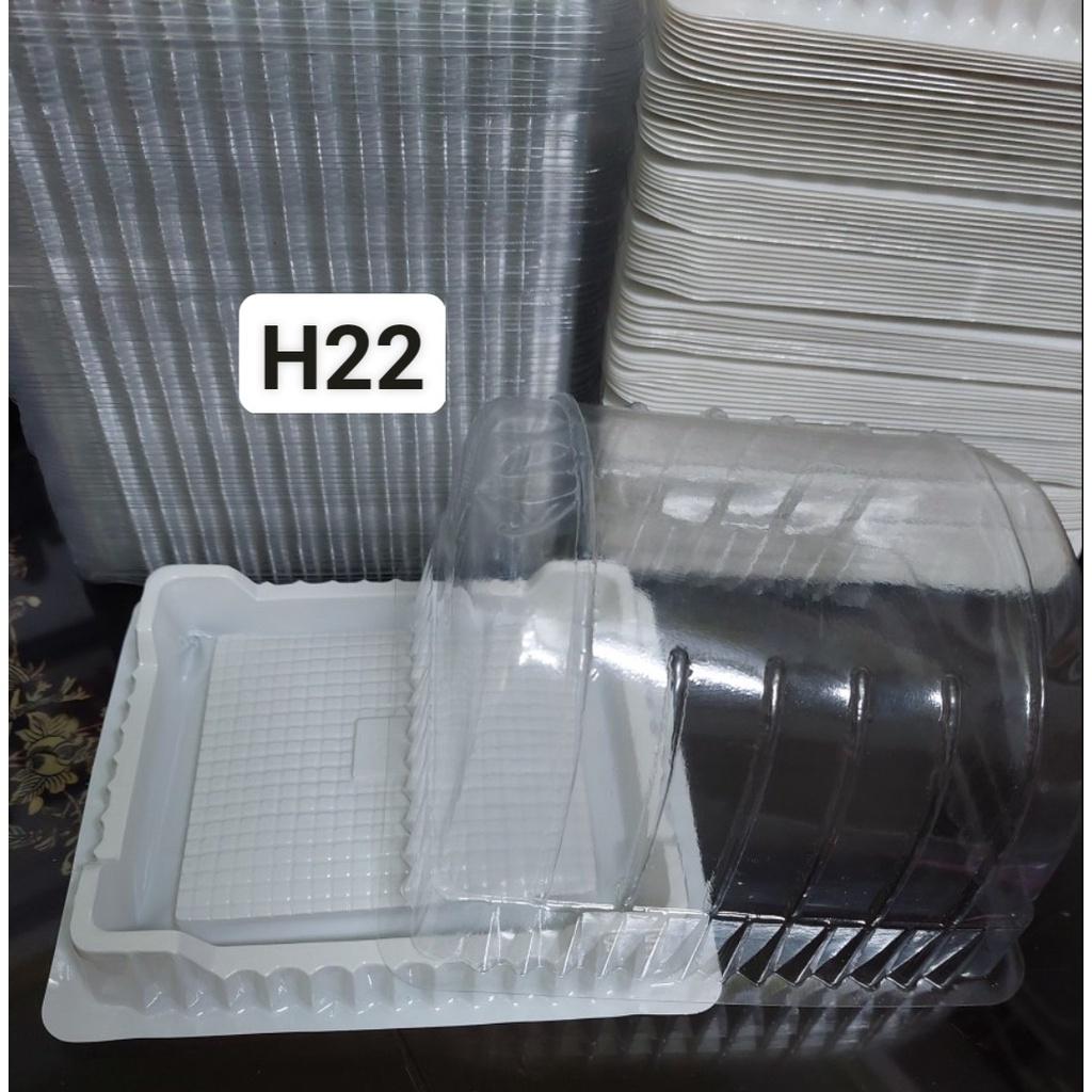 Hộp H22 đựng bánh bông lan cuộn ngắn lớn size 14cm