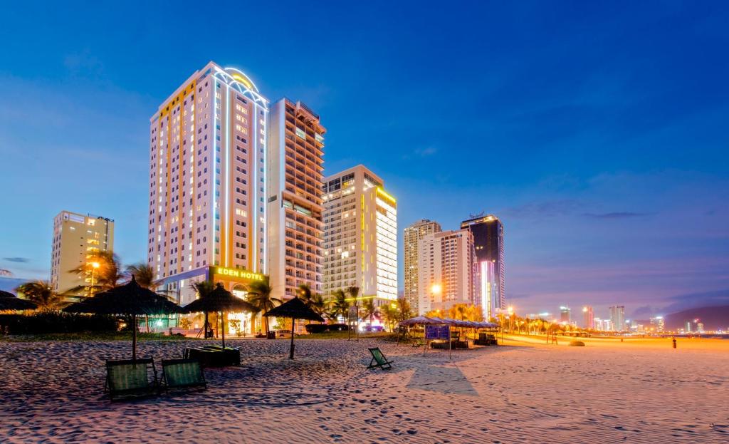 Combo 4N3D KS Eden Ocean View Hotel Đà Nẵng 4 Sao: VMB khứ hồi Hà Nội - Đà Nẵng + Phòng Tiêu Chuẩn + Ăn sáng