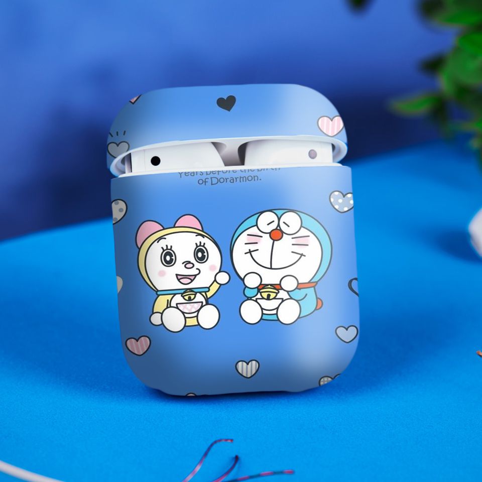 Miếng dán skin chống bẩn cho tai nghe AirPods in hình Doremon - Dor034 (bản không dây 1 và 2)