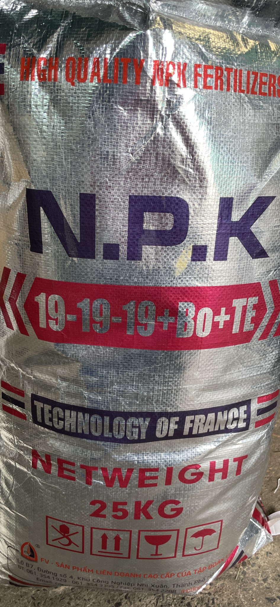 Phân bón gốc Tạo nụ Mai CON CÒ VÀNG 19-19-19 Bo TE túi zip 1kg