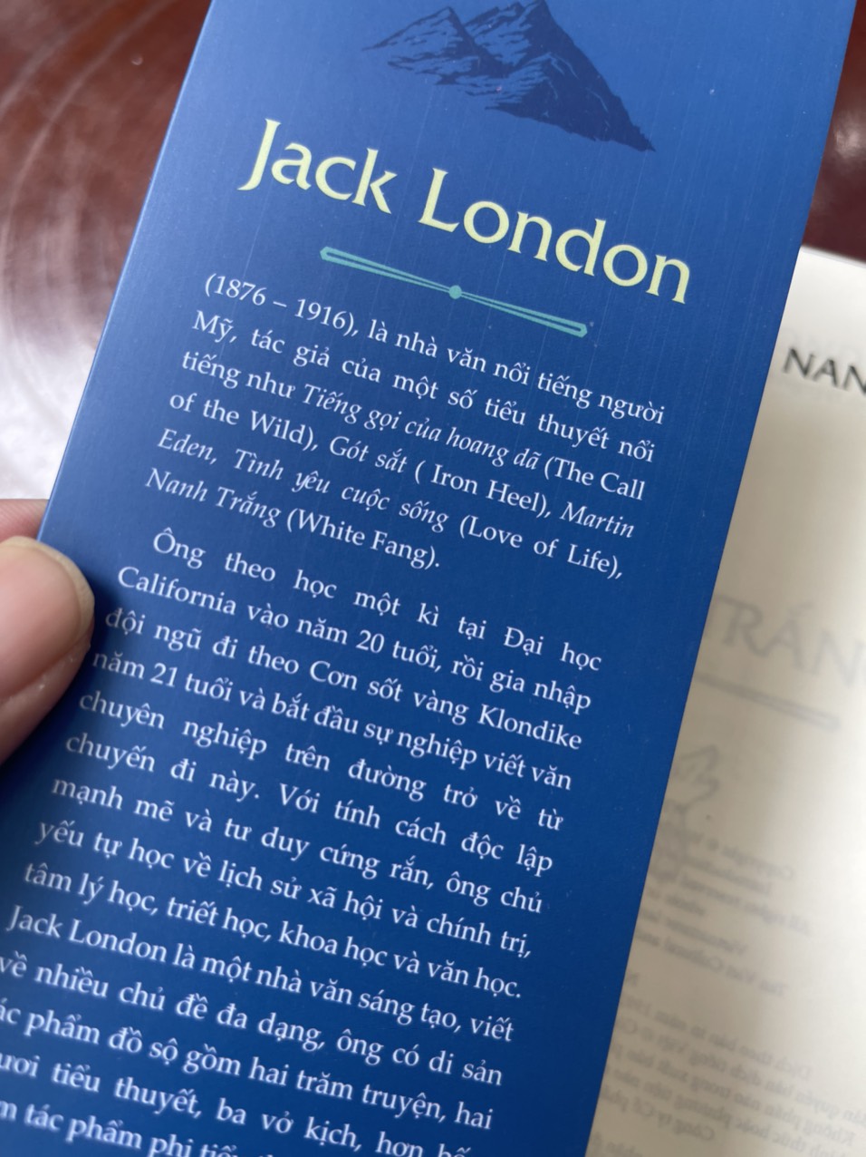 NANH TRẮNG - Jack London (tác giả Tiếng gọi của hoang dã) – Lương Thanh Nguyệt dịch – Tân Việt – NXB Dân Trí – Bìa mềm