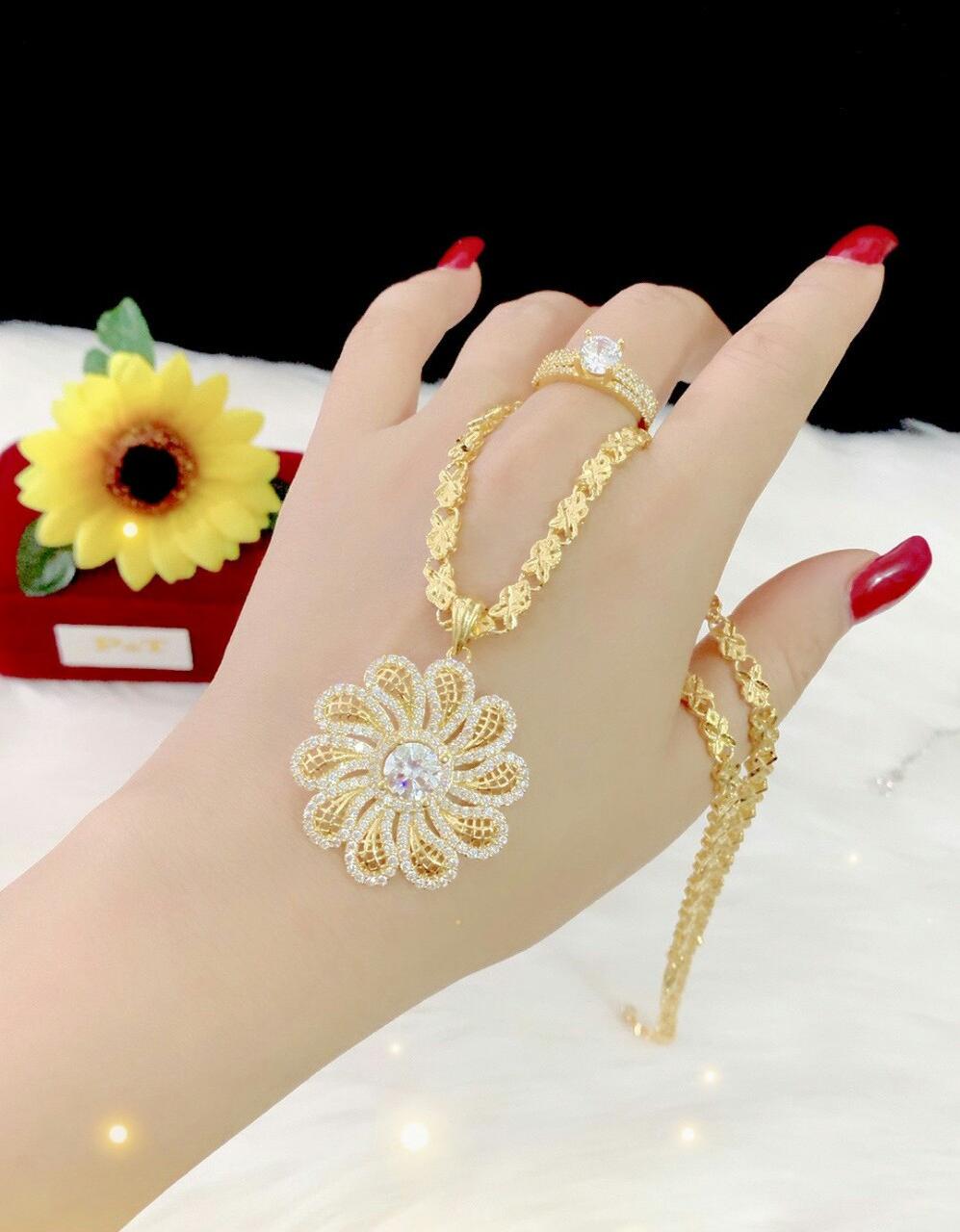 Dây chuyền nữ mặt xoàn mạ 18k cao cấp EKP636