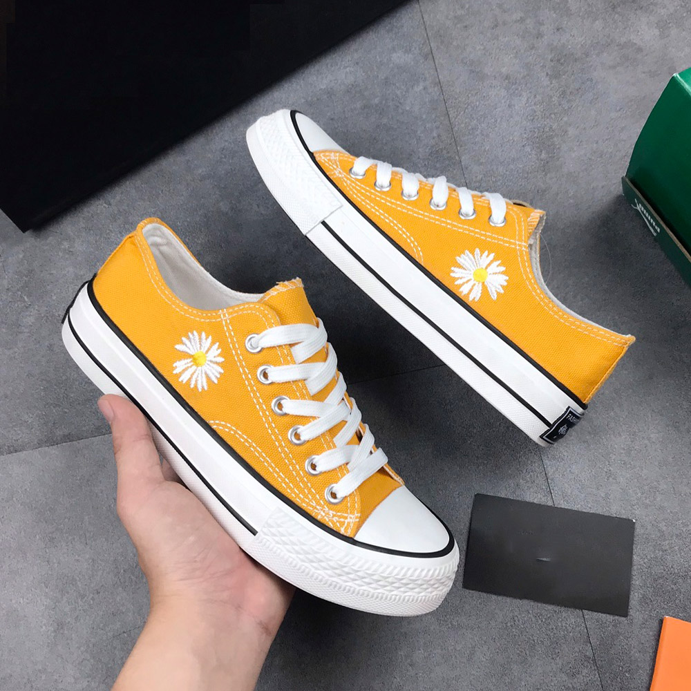 •	Giày Thể Thao Sneaker Nữ , Đế Êm, Nhẹ Thoáng Khí, Thích Hợp Đi Chơi, Đi Hoc, Đi Làm, Đế Cao Su Đúc, Chống Trơn Trượt, Hạn Chế Mòn Đế, Miếng Lót Giày Cấu Trúc Tổ Ong Tạo Cảm Giác Êm S319