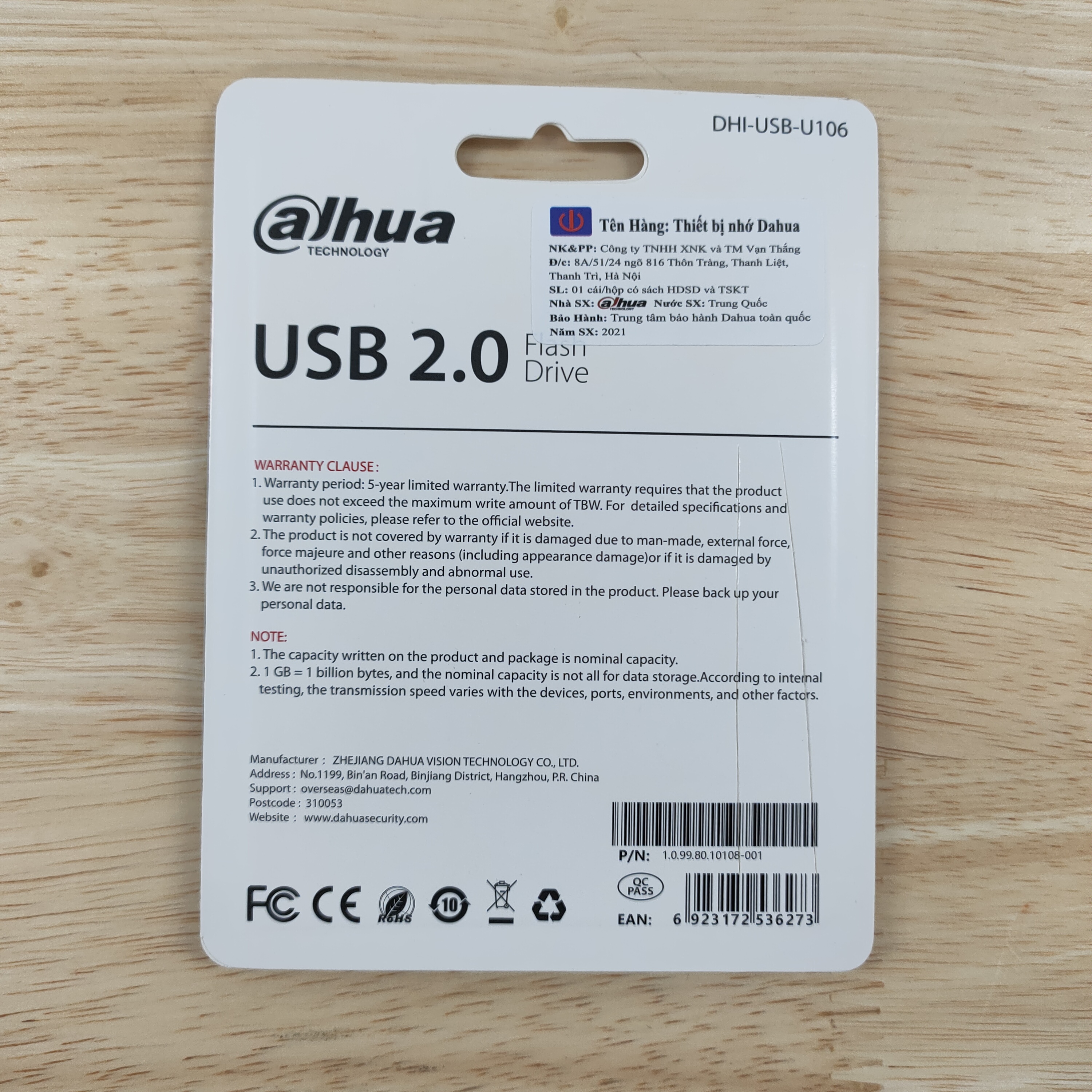 USB 2.0 Dahua U106 16GB Vỏ kim loại có khuyên móc - Hàng chính hãng