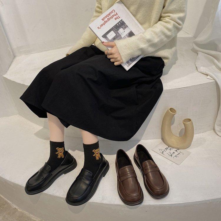 Giày Đế Bệt Thiết Kế Giản Dị Thời Trang