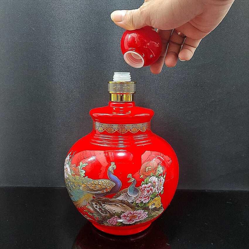 Bình Đựng Rượu Thủy Tinh 1500ml cao cấp mẫu bầu tròn màu sơn đỏ may mắn, hoa văn công phụng – Vỏ Chai Rượu Đẹp chưng bàn ăn sang trọng