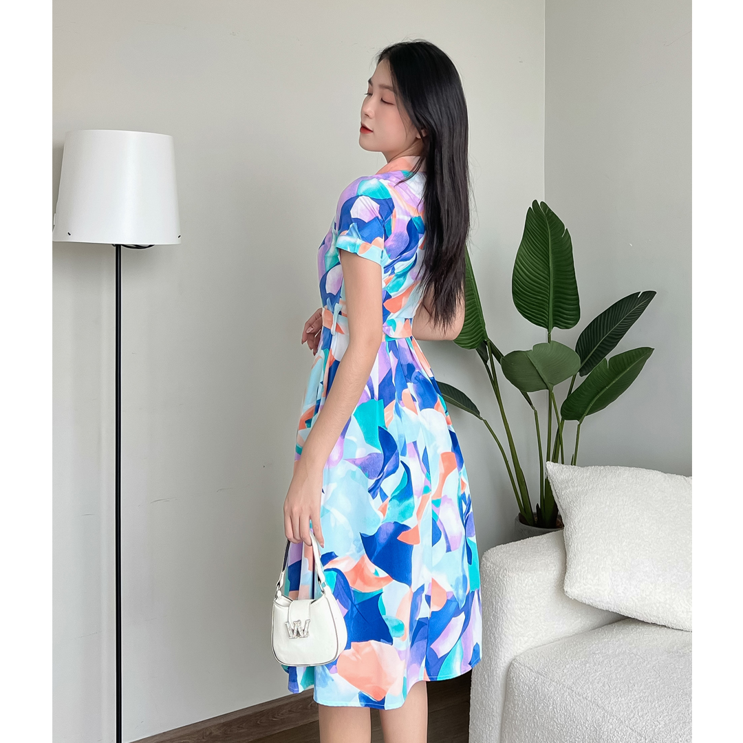 Ladyfashion - Đầm cổ sơ mi họa tiết lập thể sang trọng D085 Khánh Linh Style