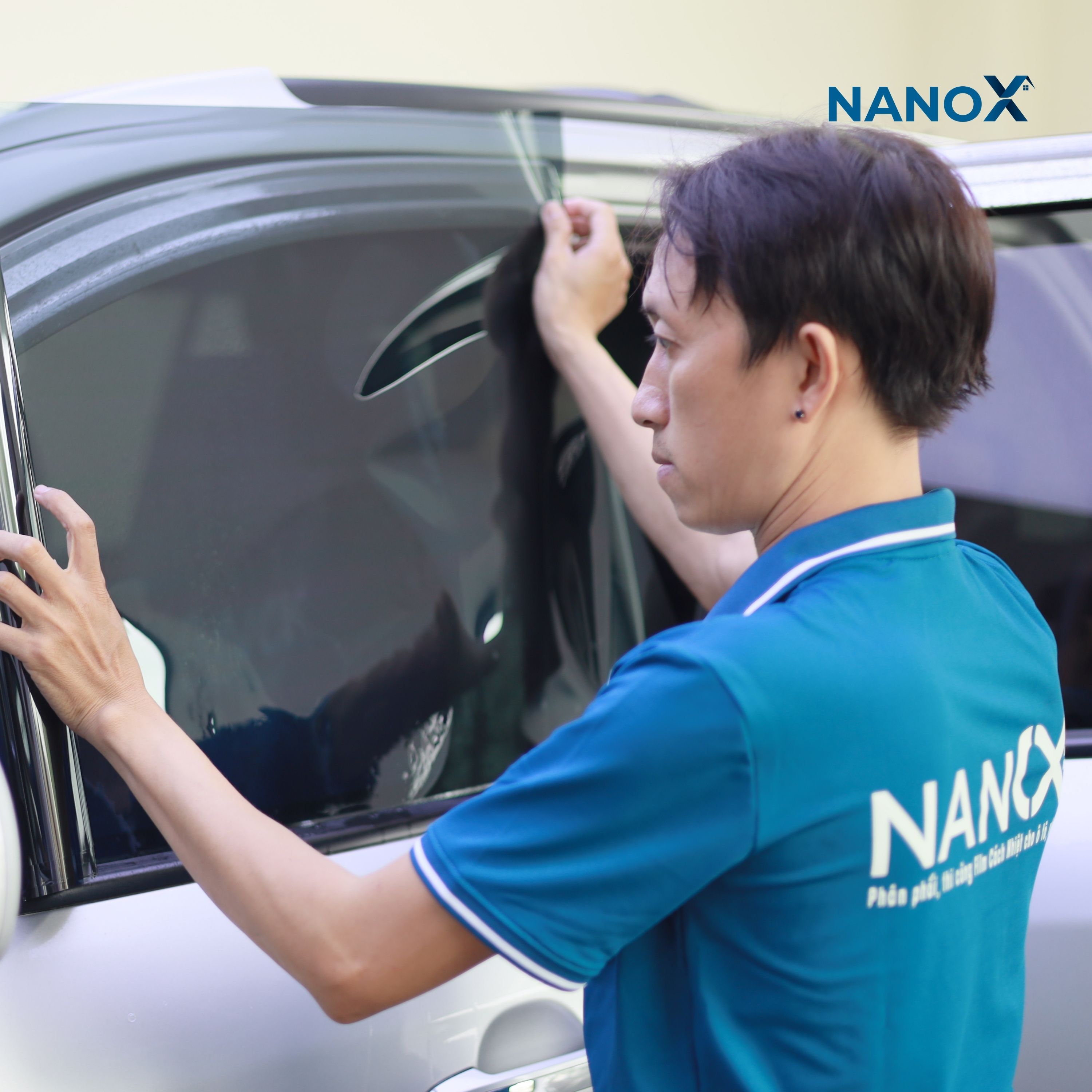 Phim cách nhiệt kính sườn ô tô chống nắng nóng, chống UV, chống nhìn trộm NanoX