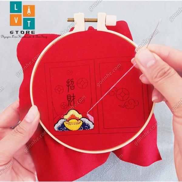 Khung thêu tròn giả tre bằng nhựa chắc chắn để đan, may vá... giá rẻ.