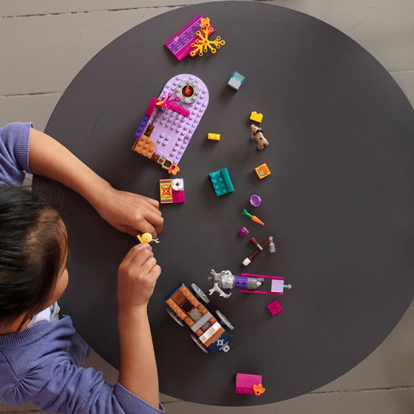 Chuyến Phiêu Lưu Trên Cổ Xe Tuần Lộc Của Elsa LEGO 41166