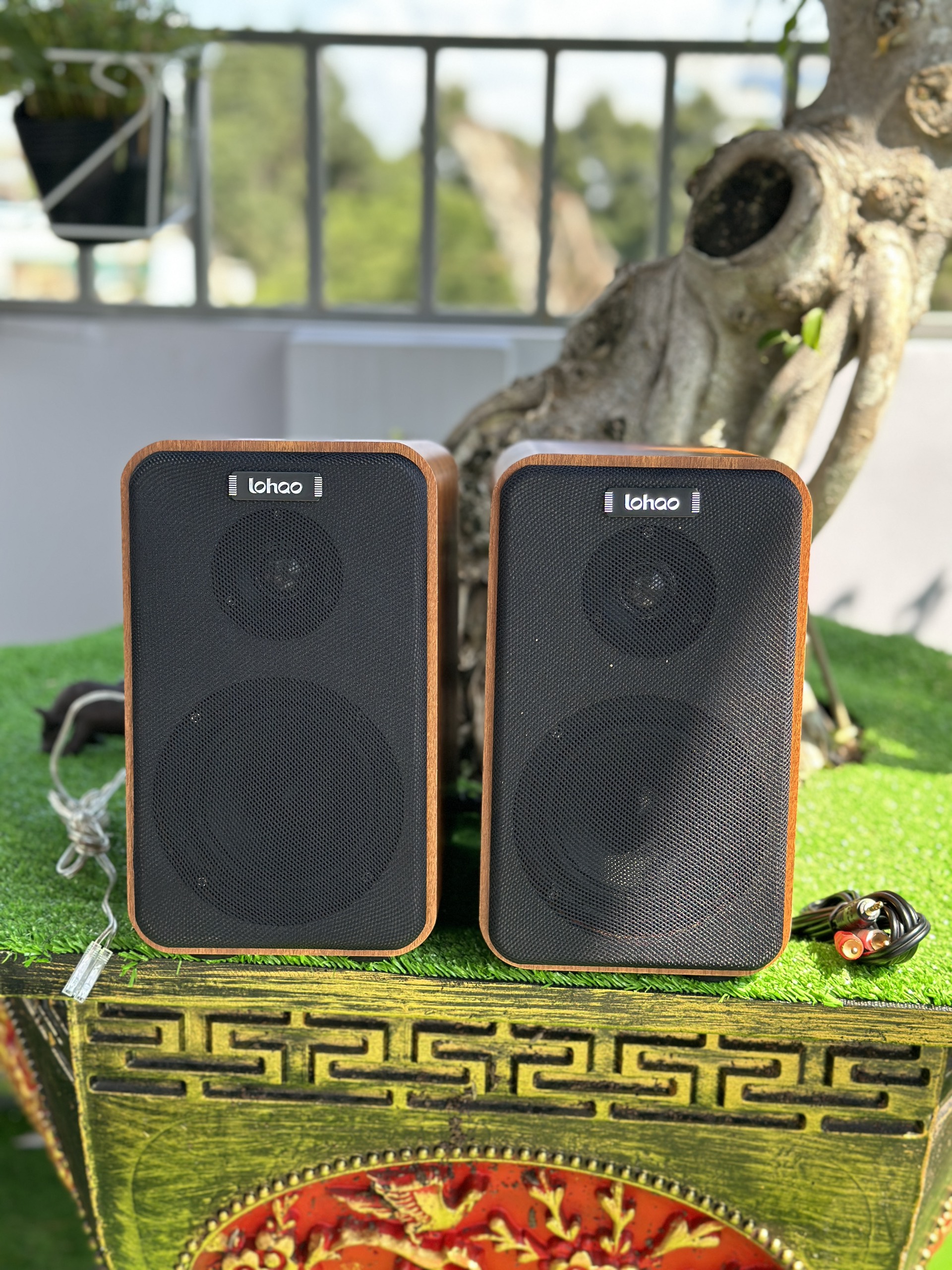 Bộ loa vi tính kiểm âm cao cấp Lohao AV 8219 - Âm thanh 2.1 - Kết nối bluetooth, USB, SD, AV - Vỏ gỗ sang trọng - 2 Bass 2 Treble - Chỉnh âm thanh ngay trên loa - Công suất lên đến 100W - Hàng chính hãng