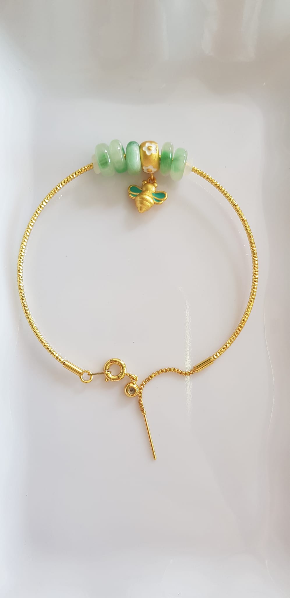 Vòng Tay charm xinh đẹp 5 đồng tiền đá cẩm thạch tự nhiên Vòng tay phối charm hình Chú Ong Xinh xắn vòng màu vàng khoen rút xinh Nữ đeo dễ thương ạ