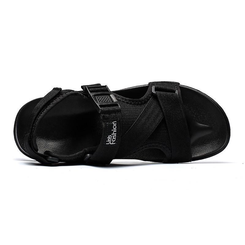 Giày sandal nam đi biển phong cách Hàn Quốc