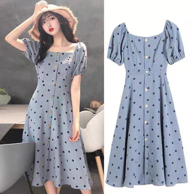 Đầm chấm bi cổ vuông
