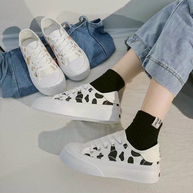 Giày Sneakers đế bánh mì, giày nữ họa tiết bò sữa