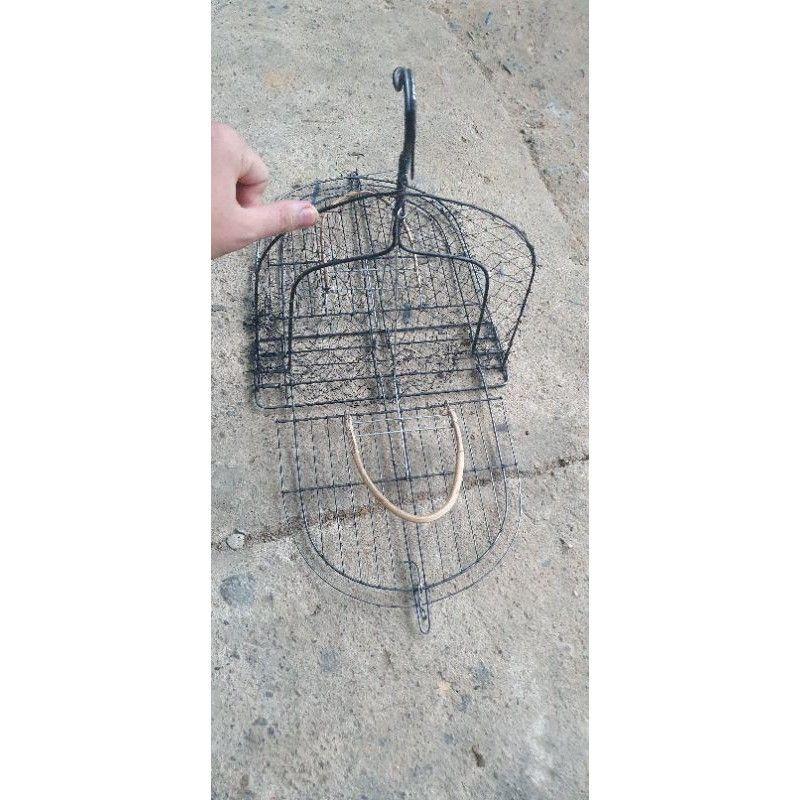 Mẹt bẫy cho chòe than và chòe lửa