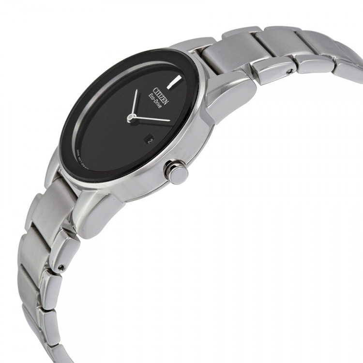 Case đồng hồ tương đối mỏng với 8mm
