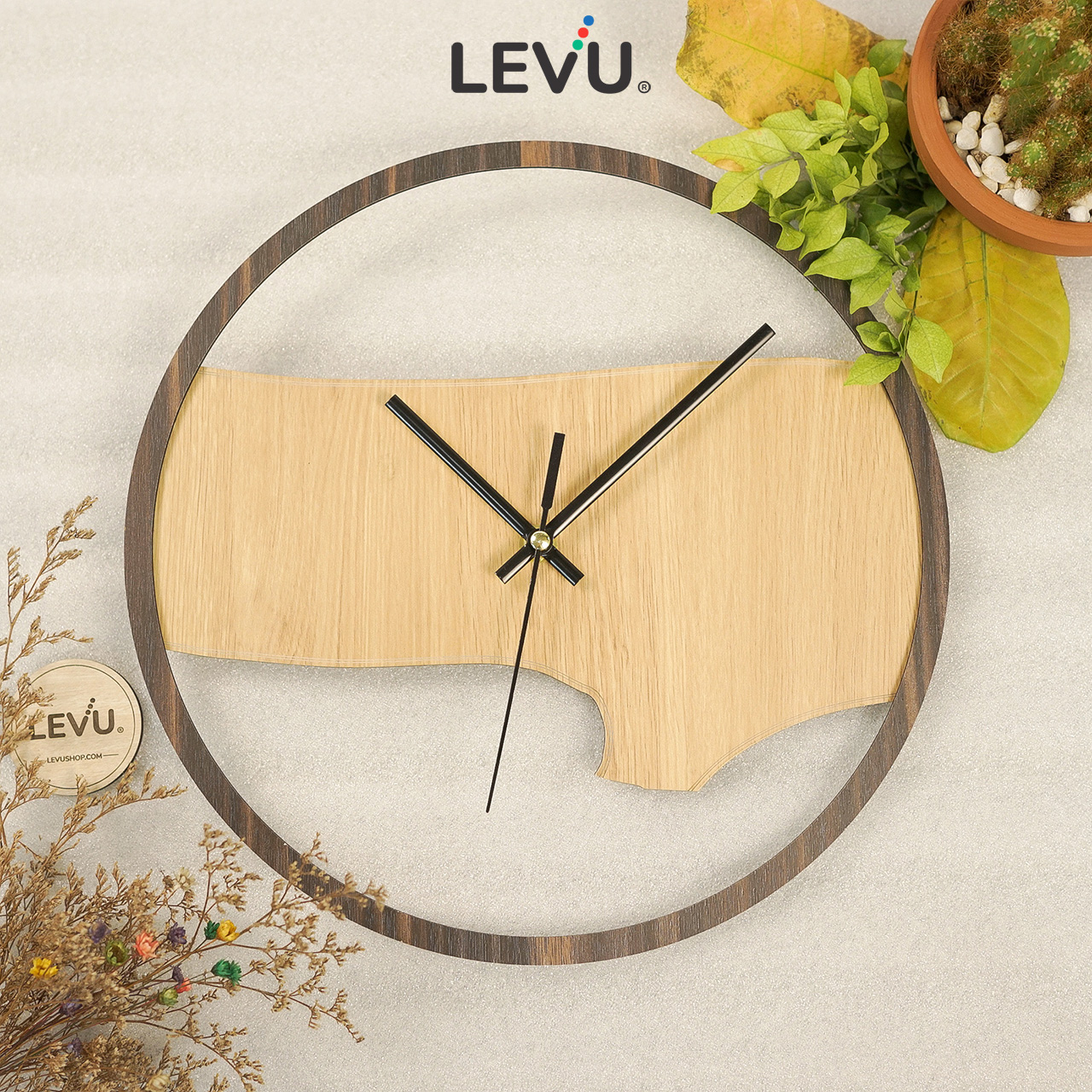 Đồng Hồ Treo Tường giá rẻ LEVU DH18 mặt Gỗ sang trọng