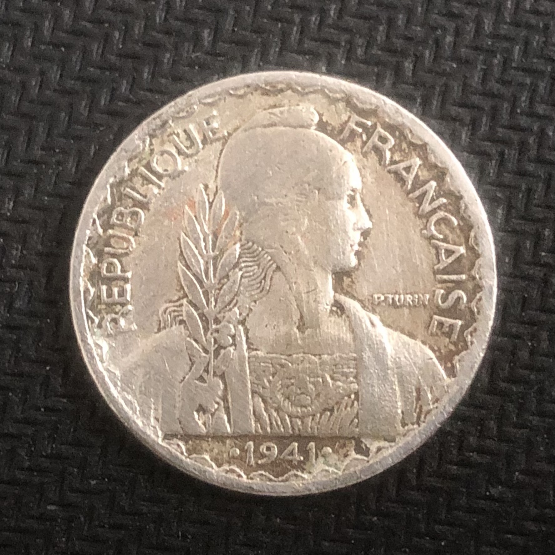 Đồng xu Đầu trọc Đông Dương mệnh giá 20 cent năm 1941