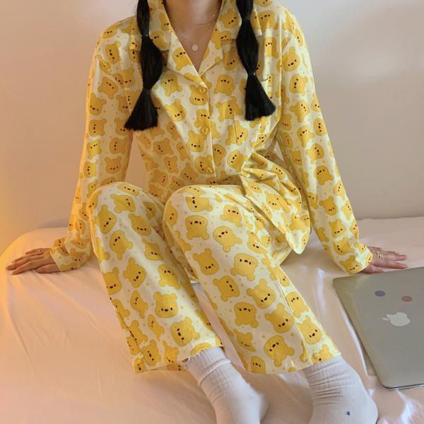 Bộ ngủ pijama dài tay mặt gấu Pooh vàng vải cotton