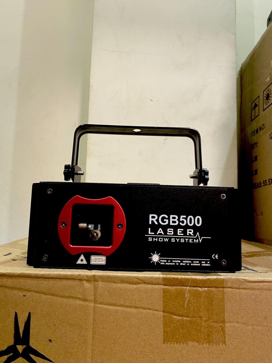 ĐÈN LASER RGB 500 - HIỆU ỨNG QUÉT TIA CHUYÊN NGHIỆP.