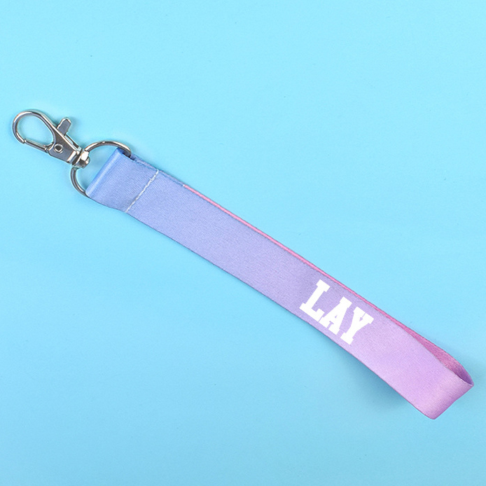 Móc khóa Lay EXO dây strap in chữ LAY