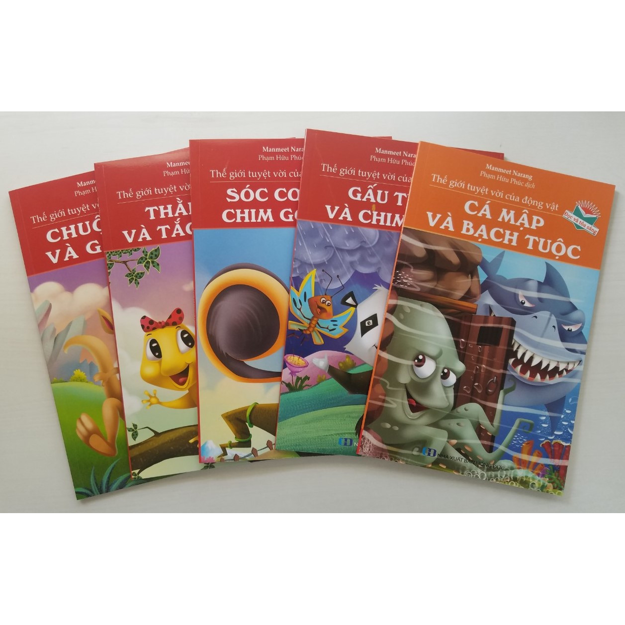 Combo Thế Giới Tuyệt Vời Của Động Vật: Chuột Túi Và Gấu Túi + Thằn Lằn Và Tắc Kè Hoa + Sóc Con Và Chim Gõ Kiến + Gấu Trúc Và Chim Công + Cá Mập Và Bạch Tuộc
