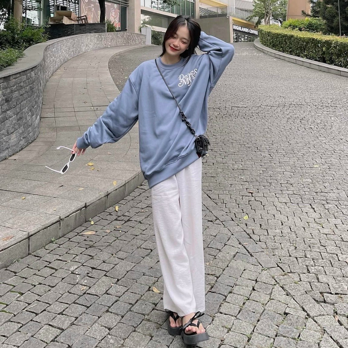 áo sweater in chữ doris myn, Áo Sweater chui đầu nam nữ dễ thương, Áo Sweater Form Rộng Unisex Tay Bồng Nam Nữ Mặc Được Chất Nỉ Bông Hàng Xuất Dày Đẹp
