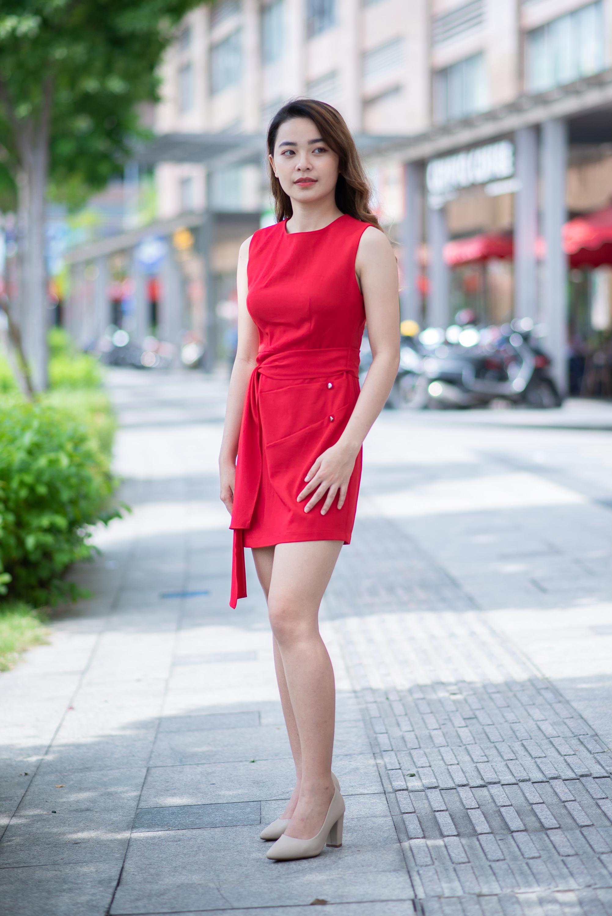 ĐẦM KẾT NÚT HÔNG MÀU ĐỎ