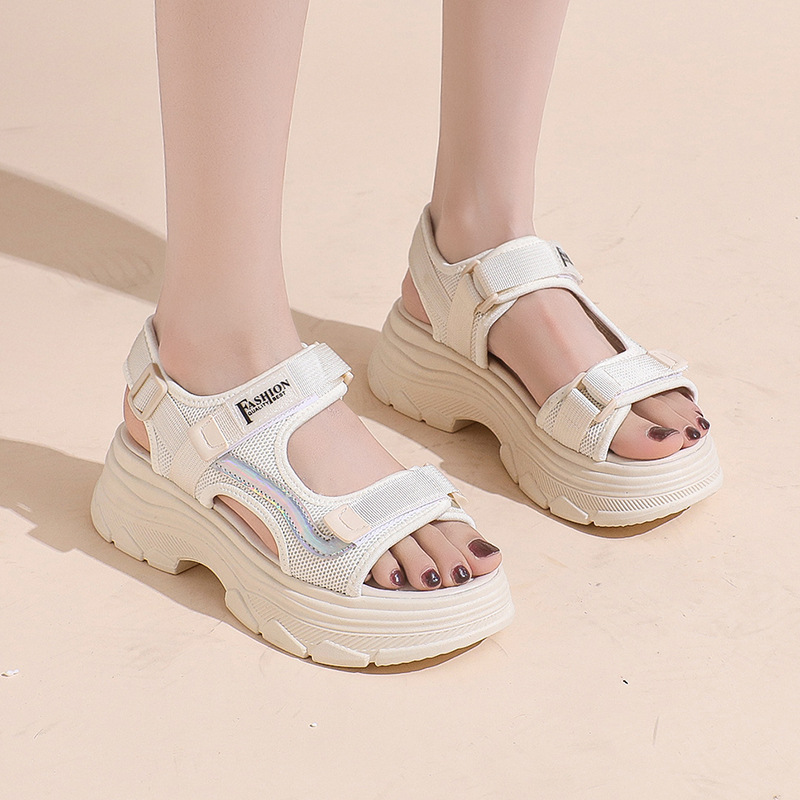 Giày Sandal nữ kiểu dáng mới chống trơn, trượt – GSDN04