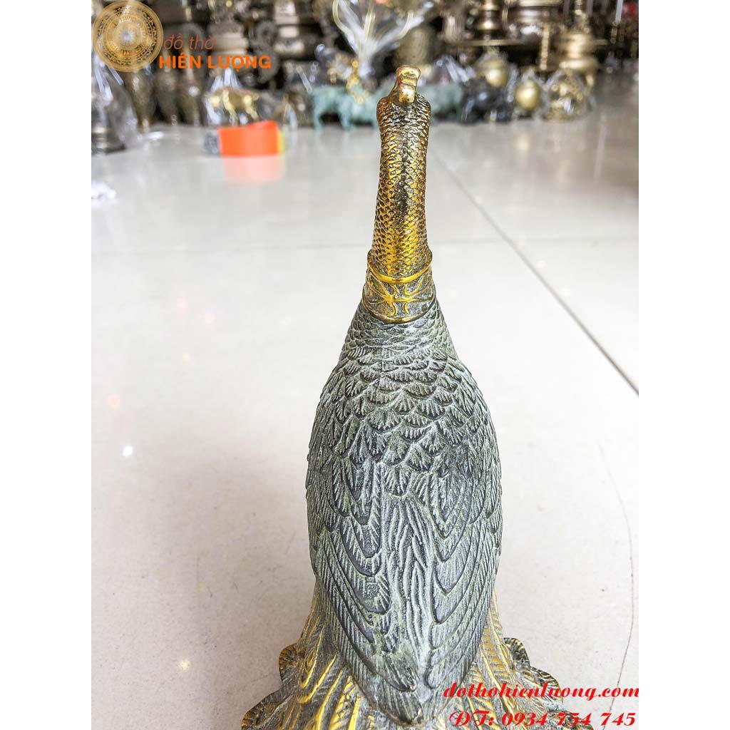 Tượng Công Xòe Đuôi Phong Thủy
