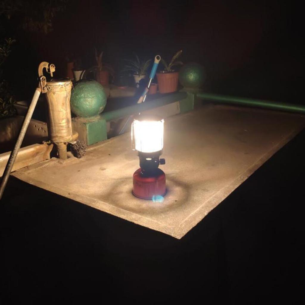 2pcs Camping Gas Lantern Outdoor Portable Double Mantle Butane Gas Lamp Light