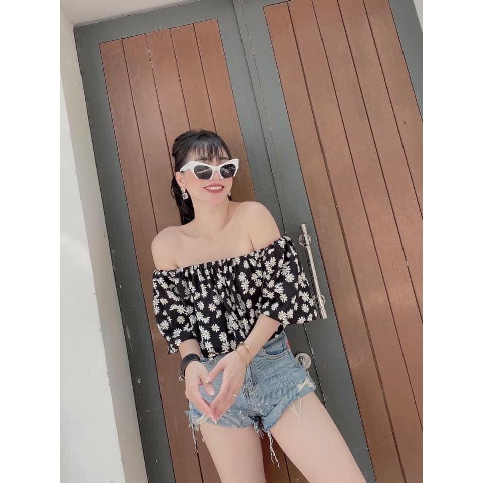 Áo Trễ Vai Tay Bồng Hoa Cúc 3 Màu Như Hình