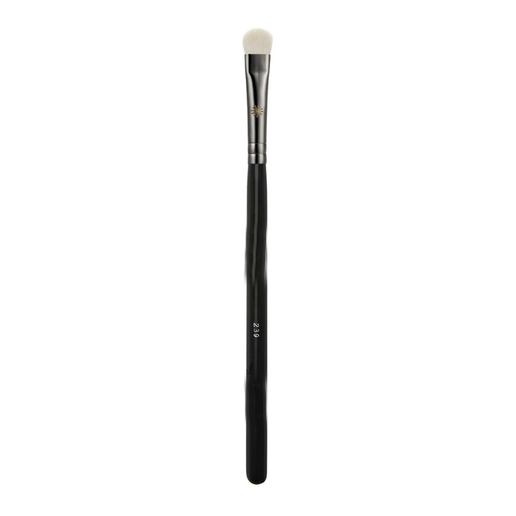 Cọ Tán Phấn Bầu Mắt P239