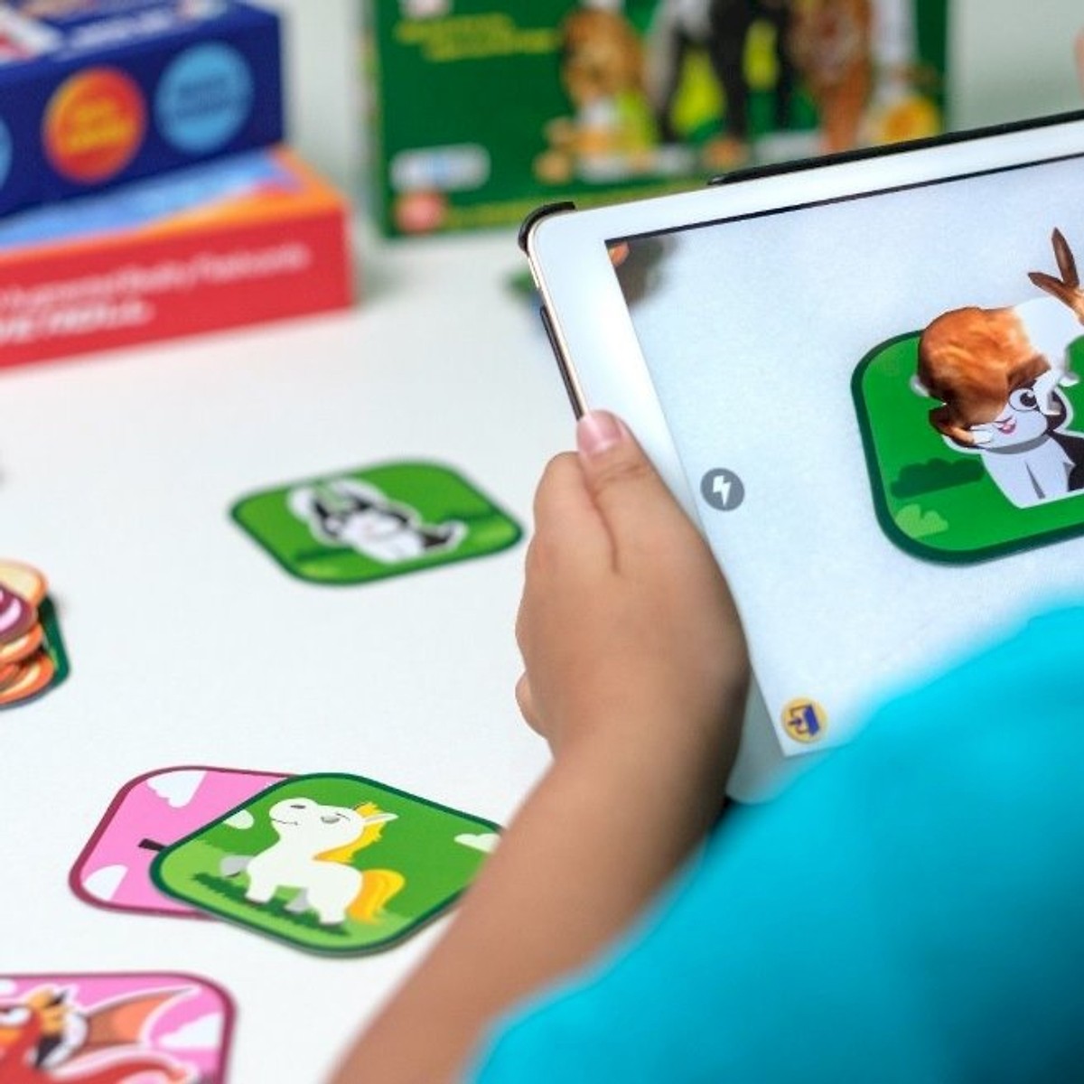 Bộ Thẻ học thông minh EKID 4D Augmented Reality Flashcards. EKID - 96 thẻ