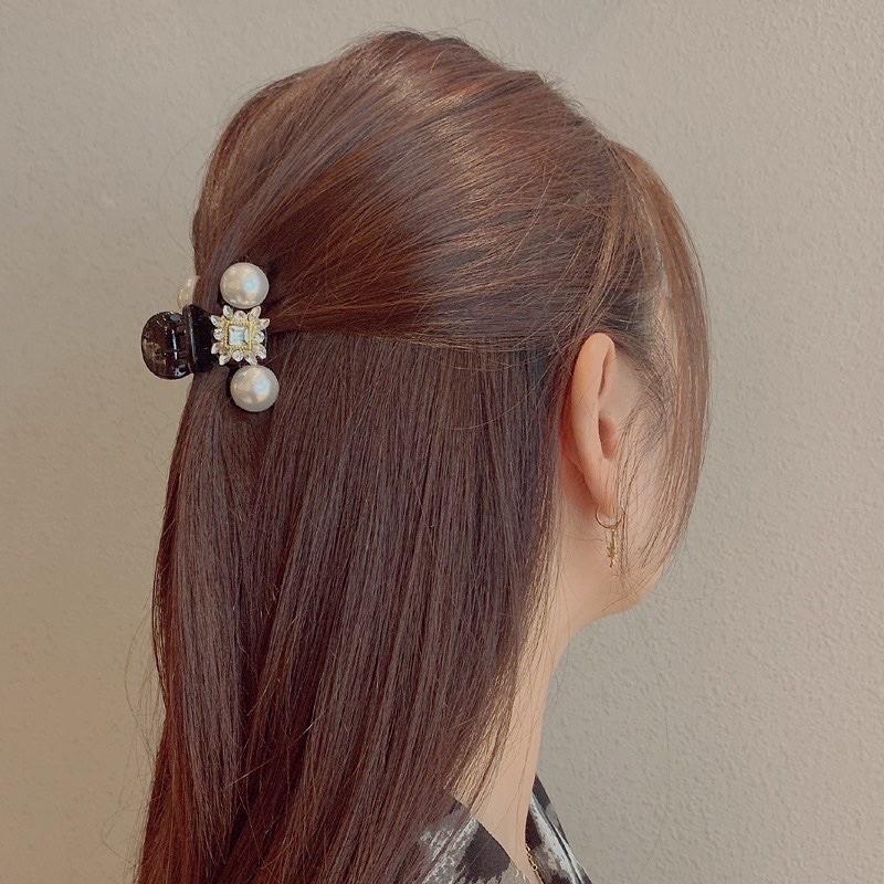 Kẹp tóc đá hạt trai Bisou phong cách vintage