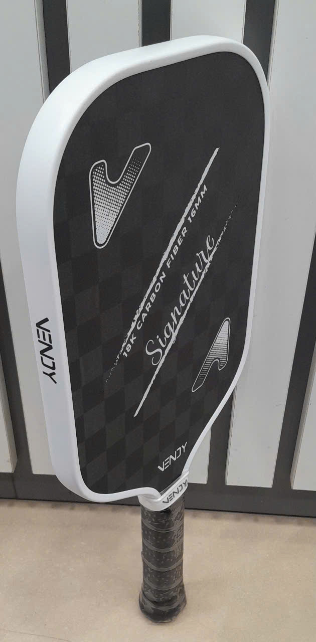Vợt Tập Pickleball VENDY Signature 18K Carbon Fiber 16mm - Hàng Chính Hãng (1 Cái)
