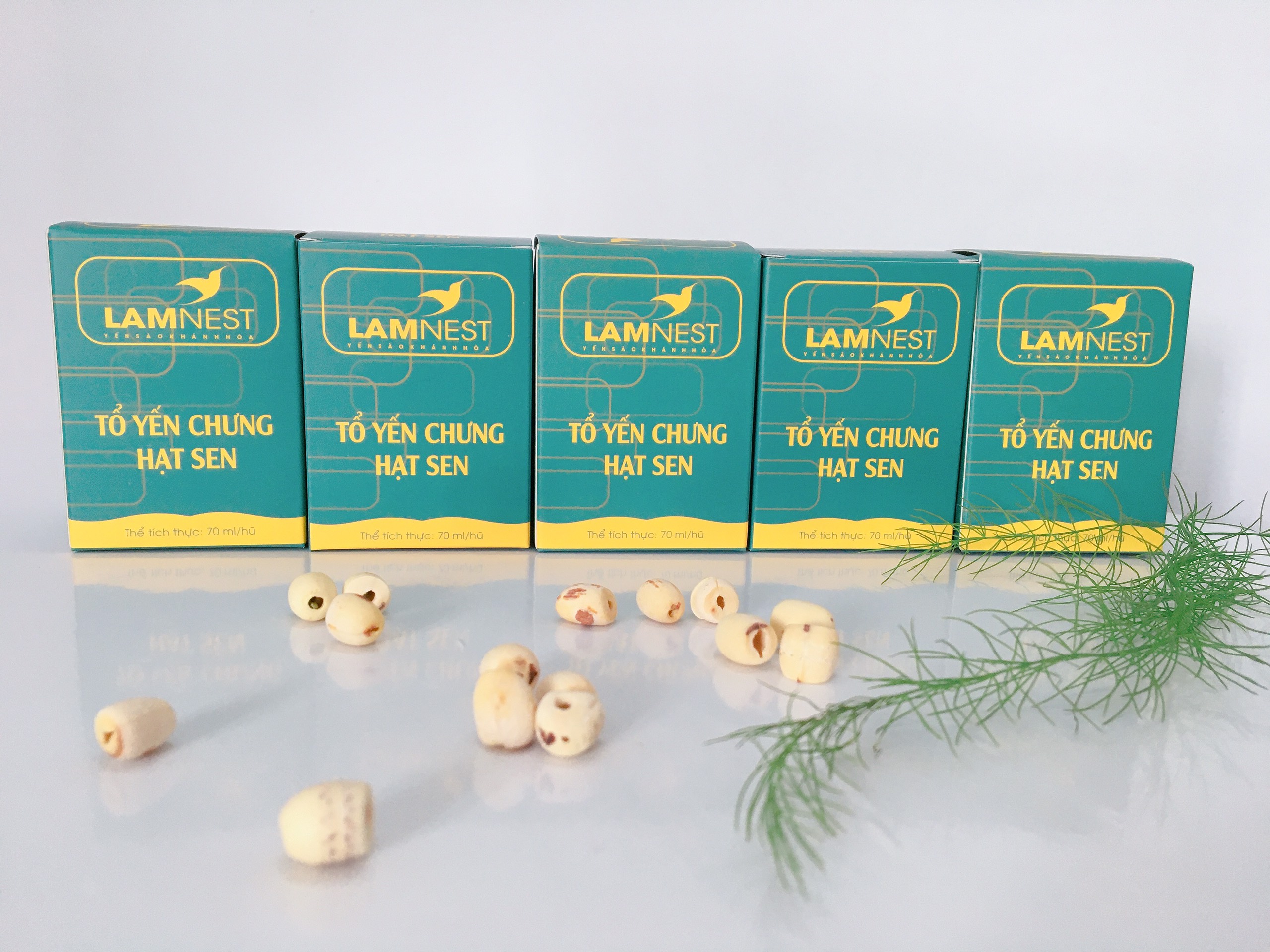 Lốc 6 hủ Tổ Yến Chưng Hạt Sen ( 28% yến ) - Lamnest