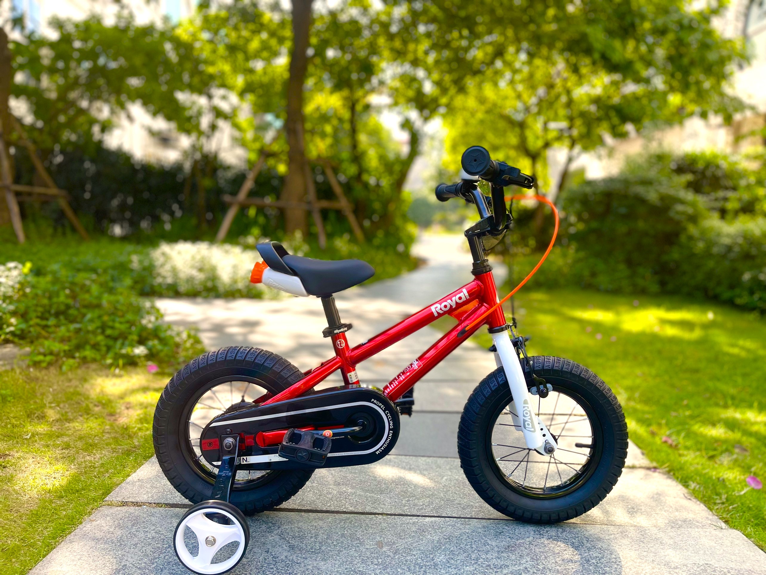 XE ĐẠP TRẺ EM ROYALBABY FREESTYLE FS7 size12 cho 2-5 tuổi