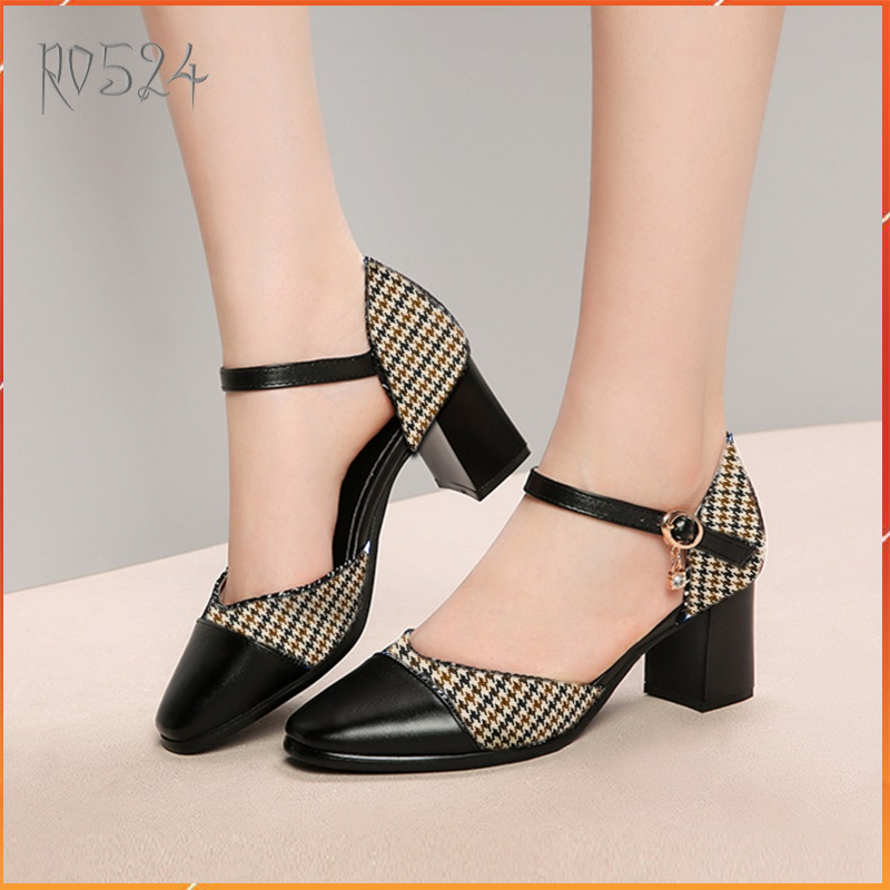 Giày sandal nữ cao gót 5 phân hàng hiệu rosata hai màu đen đỏ ro524