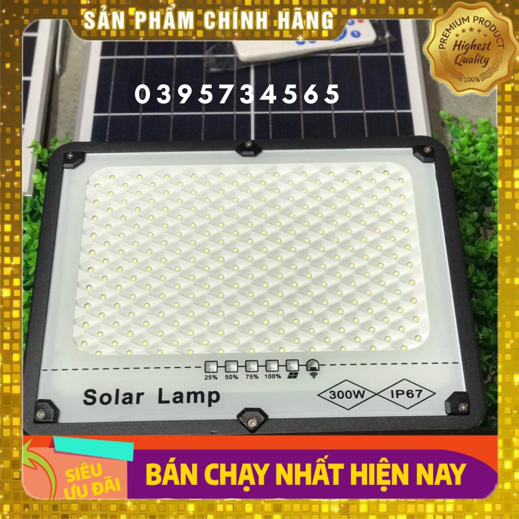 Đèn năng lượng mặt trời 300W chống chói