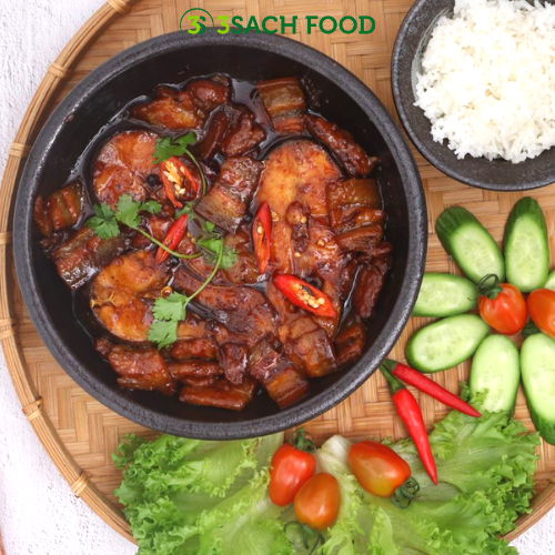 Cá basa kho ba rọi 3S khay 700gr - Nguyên liệu đã được sơ chế