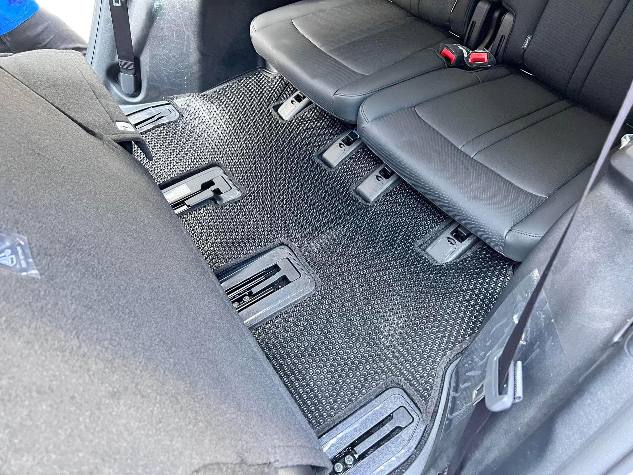 Thảm lót sàn ô tô KATA cho xe Kia Sorento 7 chỗ - Khít với sàn xe, Chống trơn, Không mùi, Không ẩm mốc