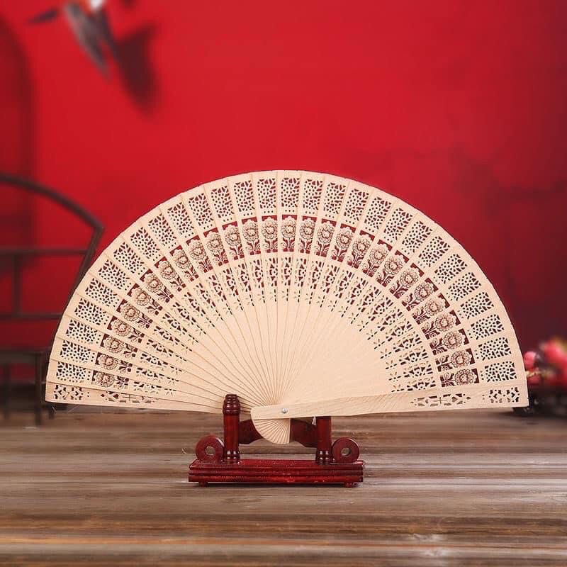 Thiệp treo trang trí Tết - Mẫu đơn vàng