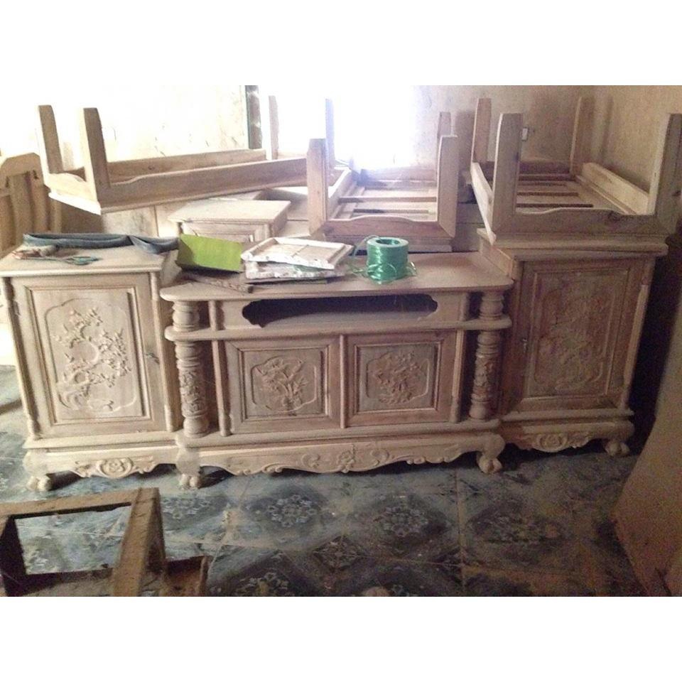 Kệ Tivi gỗ tràm kệ cột nho - phun PU giả mun , giả hương