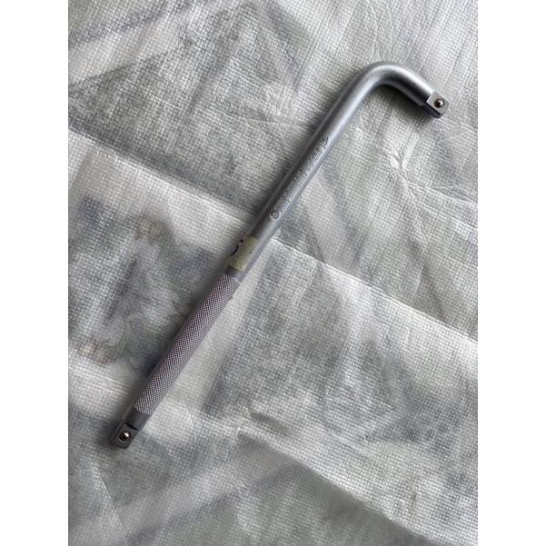 Cần típ cong chữ L 1/2” Top